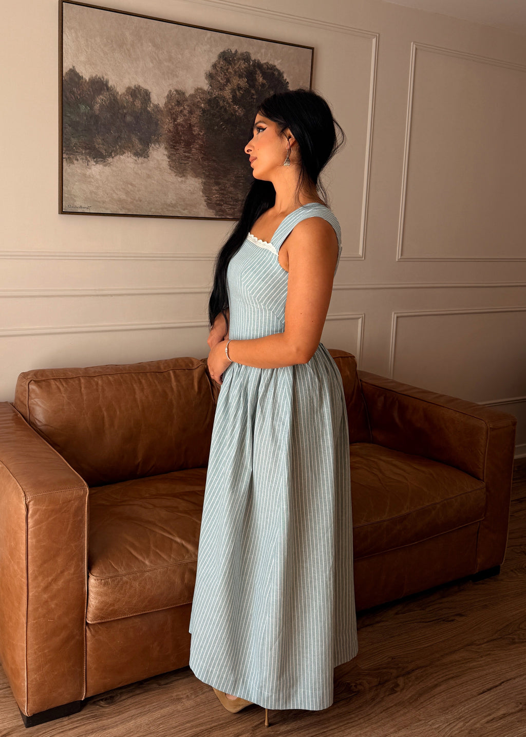 BETTY : Robe longue à rayure avec col carré