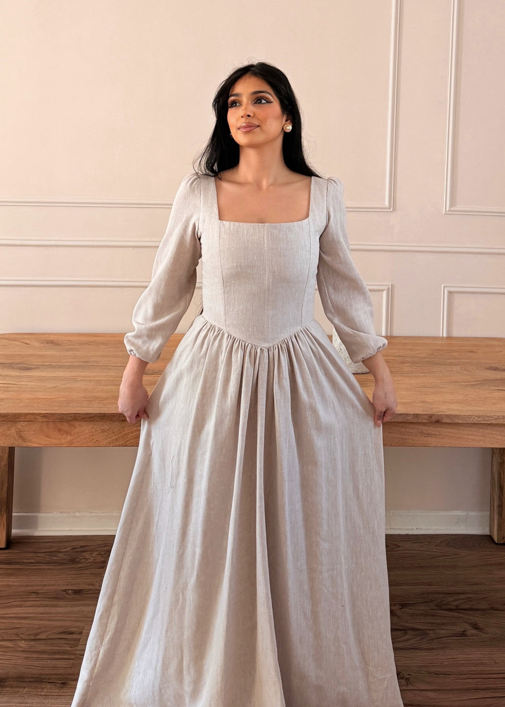 ELOÏSE : Robe à corsage lacé et manches bouffantes